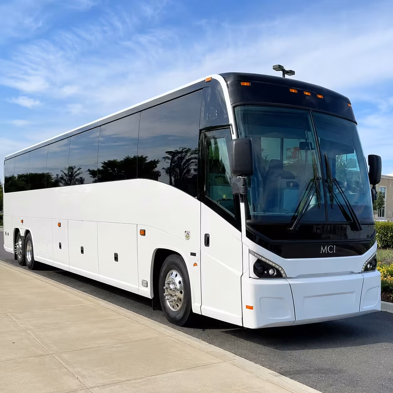 el monte employee shuttle buses for businesses and campuses